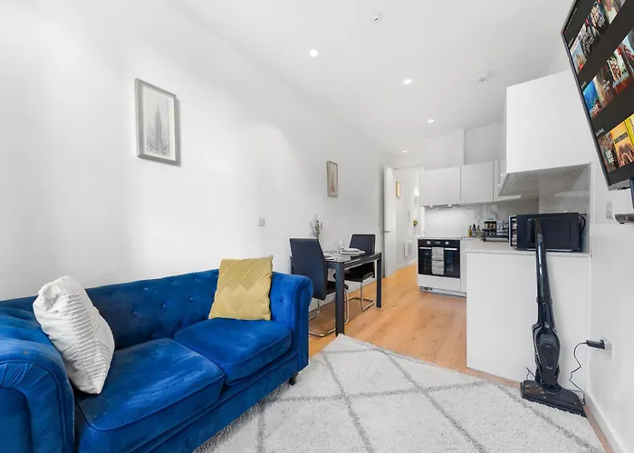 Modern Luxury Apartment Next To Aldgate East Station And Tower Of London